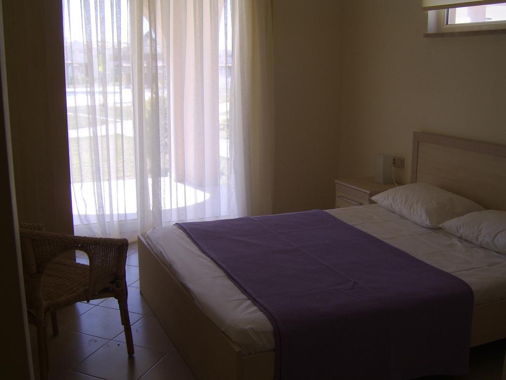 Apollonium Villas Akbuk  Room photo